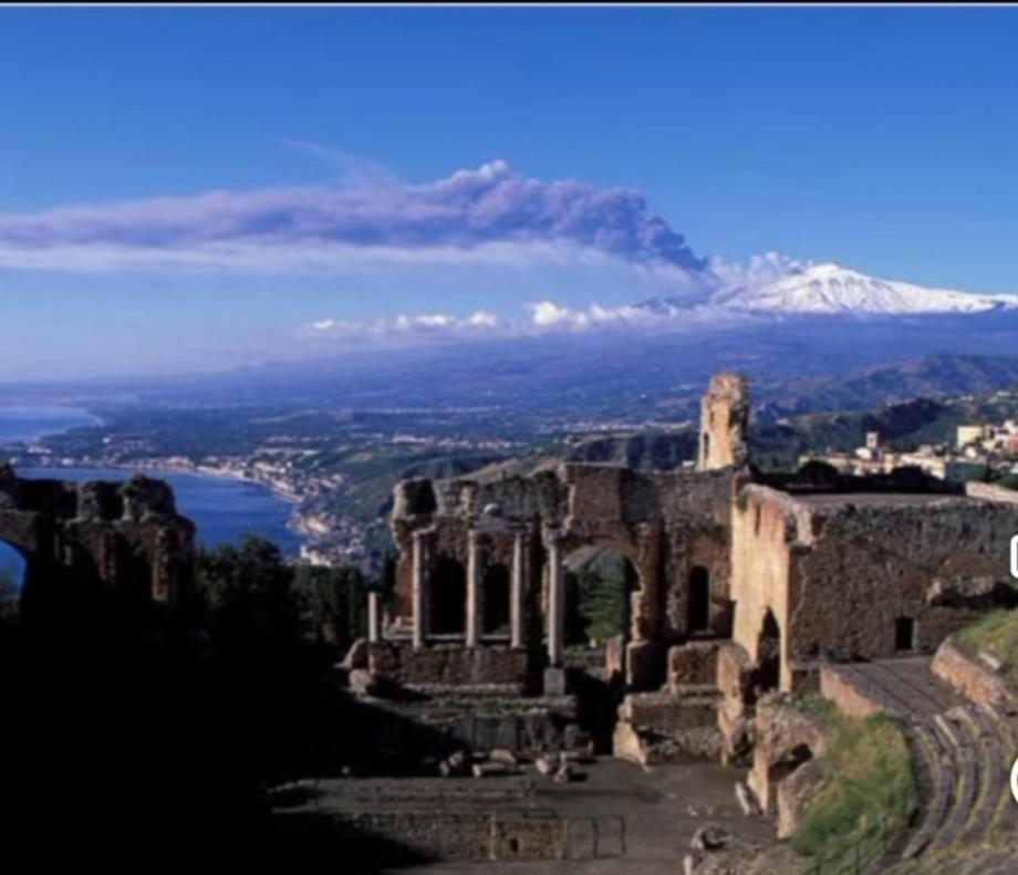 La Dimora Di Rosa Leilighet Giardini Naxos Eksteriør bilde